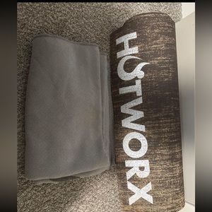 Hotworx mat and towel